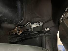 7477964 Gmc Used Floor Jack Fits 2023 Savana 2500 Van Grade A 7477964 Gmc Used Floor Jack Fits 2023 Savana 2500 Van Grade A