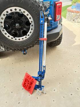 Pat-485 Hi-lift 2023 Patriot Edition 48 Inch Jack With Base And Mounts. Like New