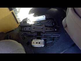 4282367 Honda Used Floor Jack Fits 2014 Odyssey Grade A 4282367 Honda Used Floor Jack Fits 2014 Odyssey Grade A