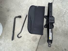 7244132 Honda Used Floor Jack Fits 2017 Cr-v Grade A