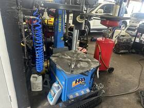 M824 Hpa Tire Changer Machine Leverless System