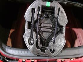 1054437 Hyundai Used Floor Jack Fits 2023 Elantra Grade A