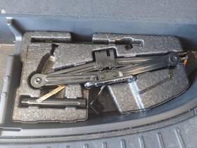 1467992 Hyundai Used Floor Jack Fits 2014 Santa Fe Grade A