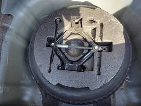 1973440 Hyundai Used Floor Jack Fits 2012 Sonata Grade A