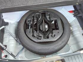5607873 Hyundai Used Floor Jack Fits 2019 Kona Grade A
