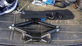 7218432 Hyundai Used Floor Jack Fits 2015 Tucson Grade A
