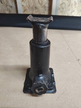 5.085.406 Jack Daniel S Bottle Neck