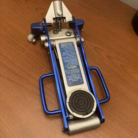 65300 Jackco 3 Ton Low Profile Aluminum Racing Floor Jack With Quick Lift Dual Plunger