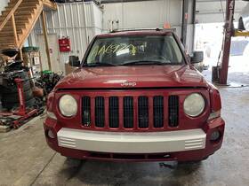 1147529 Jeep Used Floor Jack Fits 2007 Patriot Grade A