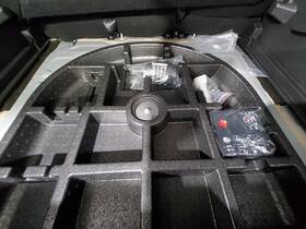 766233 Jeep Used Floor Jack Fits 2022 Renegade Grade A