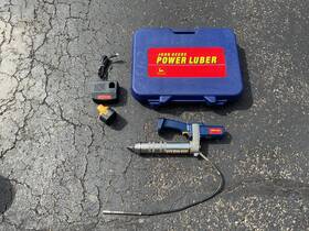 Ty24920 John Deere Power Luber 12 Volt Cordless Grease Gun Look Ty24920 John Deere Power Luber 12 Volt Cordless Grease Gun Look