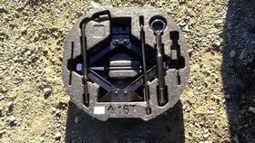 1136598 Kia Used Floor Jack Fits 2017 Soul Grade A