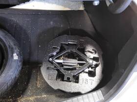 1202077 Kia Used Floor Jack Fits 2014 Optima Grade A