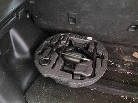 7100433 Kia Used Floor Jack Fits 2015 Soul Grade A 7100433 Kia Used Floor Jack Fits 2015 Soul Grade A