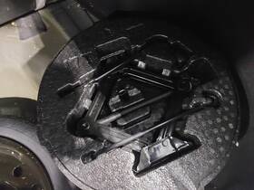 825426 Kia Used Floor Jack Fits 2016 Optima Grade A