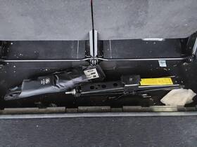 2482211 Land Rover Used Floor Jack Fits 2013 Lr4 Grade A