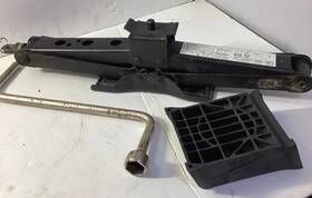 5h62-17080-bc Land Rover Range Sport Lr 4 Car Jack& Laugh Wrench And Tire Chalks