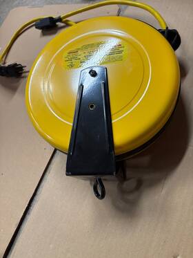 463g97a Lumapro Model 30 Ft Cord Reel 463g97a Lumapro Model 30 Ft Cord Reel