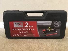 Max2001-1 Maxority 2 Ton Portable Hydraulic Trolley Floor Jack With Storage Case