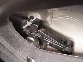 4375895 Mazda Used Floor Jack Fits 2006 3 Grade A