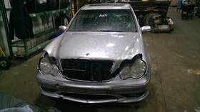 6918413 Mercedes-benz Used Floor Jack Fits 2007 C-class Grade A 6918413 Mercedes-benz Used Floor Jack Fits 2007 C-class Grade A