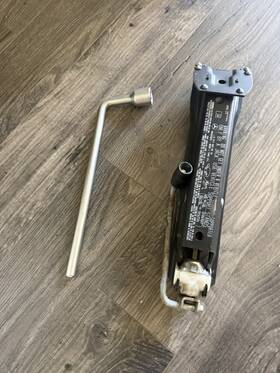 A2048907514 Mercedes-benz W211 Jack Stand Car Lift 04-09