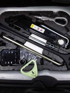 1347886 Mini Used Floor Jack Fits 2015 Cooper Grade A