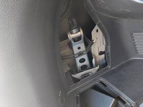 1171622 Nissan Used Floor Jack Fits 2014 Rogue Grade A