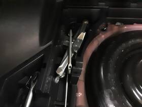 1223259 Nissan Used Floor Jack Fits 2013 Rogue Grade A 1223259 Nissan Used Floor Jack Fits 2013 Rogue Grade A