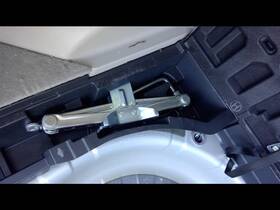 3838959 Nissan Used Floor Jack Fits 2011 Rogue Grade A 3838959 Nissan Used Floor Jack Fits 2011 Rogue Grade A