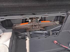 5274633 Nissan Used Floor Jack Fits 2017 Pathfinder Grade A