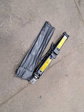 564.da1524 Nissan Jack 2024 Frontier Sku#4132041