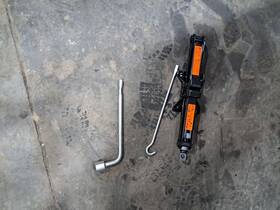 Nissan 564.da1c24 2024 Kicks Jack Sku#4367600
