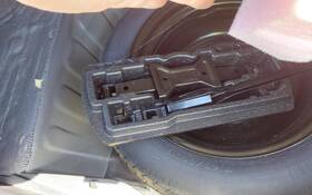 6961878 Nissan Used Floor Jack Fits 2020 Maxima Grade A 6961878 Nissan Used Floor Jack Fits 2020 Maxima Grade A