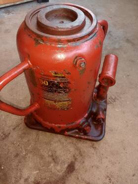 76550 Norco Bottle Jack 50 Ton Hydraulic Axle