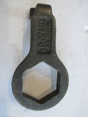 N-1795 Ohio Units Vintage Pork Chop Bud Nut Wrench - Dayton Oh 1 9/16 Inch A18 N-1795 Ohio Units Vintage Pork Chop Bud Nut Wrench - Dayton Oh 1 9/16 Inch A18
