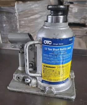 9314 Otc Tools Stinger Series 12 Ton Short Bottle Jack No Rod - Works Great