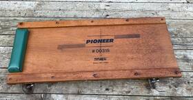 00315 P&b Mfg. Co. #00315 Vintage Pioneer Mechanics Floor Creeper Sewell New Jersey
