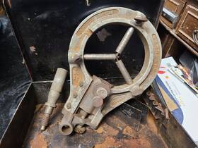 6745-1 Perfect Circle Vintage Manulathe Piston Regroover Model