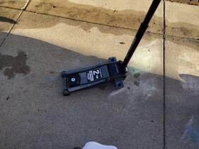 378772549 Pittsburgh 2ton Hydraulic Floor Jack