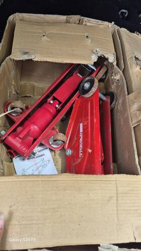02938 Pittsburgh Automotive 2 Floor Jacks With Missing Handles