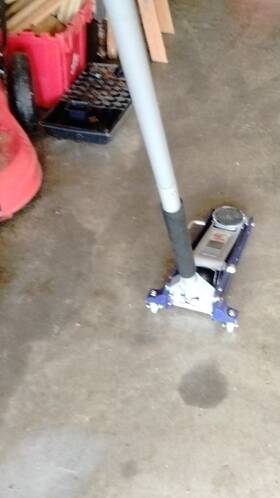 370362570 Pittsburgh Automotive Racing 1.5 Ton Floor Jack Rapid Pump - Like New Hardly Been Used 370362570 Pittsburgh Automotive Racing 1.5 Ton Floor Jack Rapid Pump - Like New Hardly Been Used