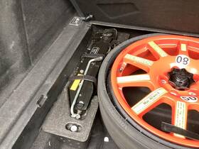 1504054 Porsche Used Floor Jack Fits 2015 Macan Grade A