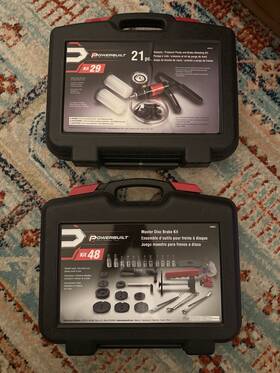Powerbuilt 648622/648744 Master Disc Brake Kit And Pump Bleeding Lot With Cases
