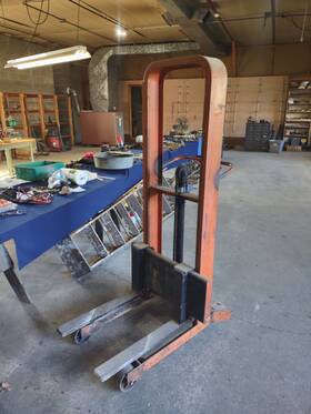 M-300-66 Presto Vintage Car Lift Heavy Duty Local Pick Up Danbury Ct