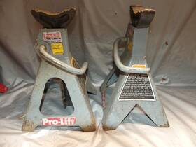 T-9662 Pro-lift Pair - 2 Ton Jack Stands Good Condition