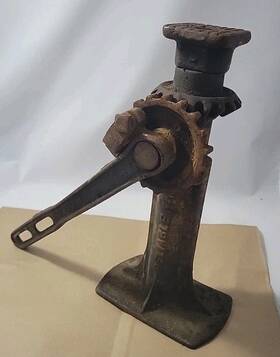 No-39 Reliable Antique Vehicle Jack Elite Mfg. Ashland Ohio No. 39