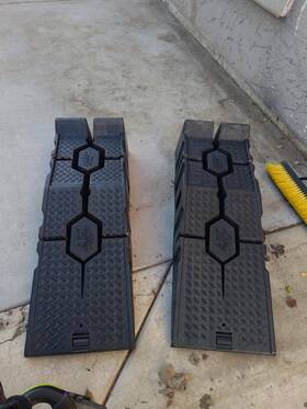 Rhinogear 1000048329 Rhinoramps Max Vehicle Ramps Set Of 2 16 000lb Gvw Capacity