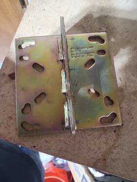 Rsrs7430 Rsring Standard Engine Lift Plate Holley 2bbl And 4 Bbl / Rochester Replacement Unit Rsrs7430 Rsring Standard Engine Lift Plate Holley 2bbl And 4 Bbl / Rochester Replacement Unit