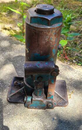 727.12420 Sears Vintage 5 Ton Bottle Jack Model Ej Base 6 Inch Ext 4.5 Screw Adj